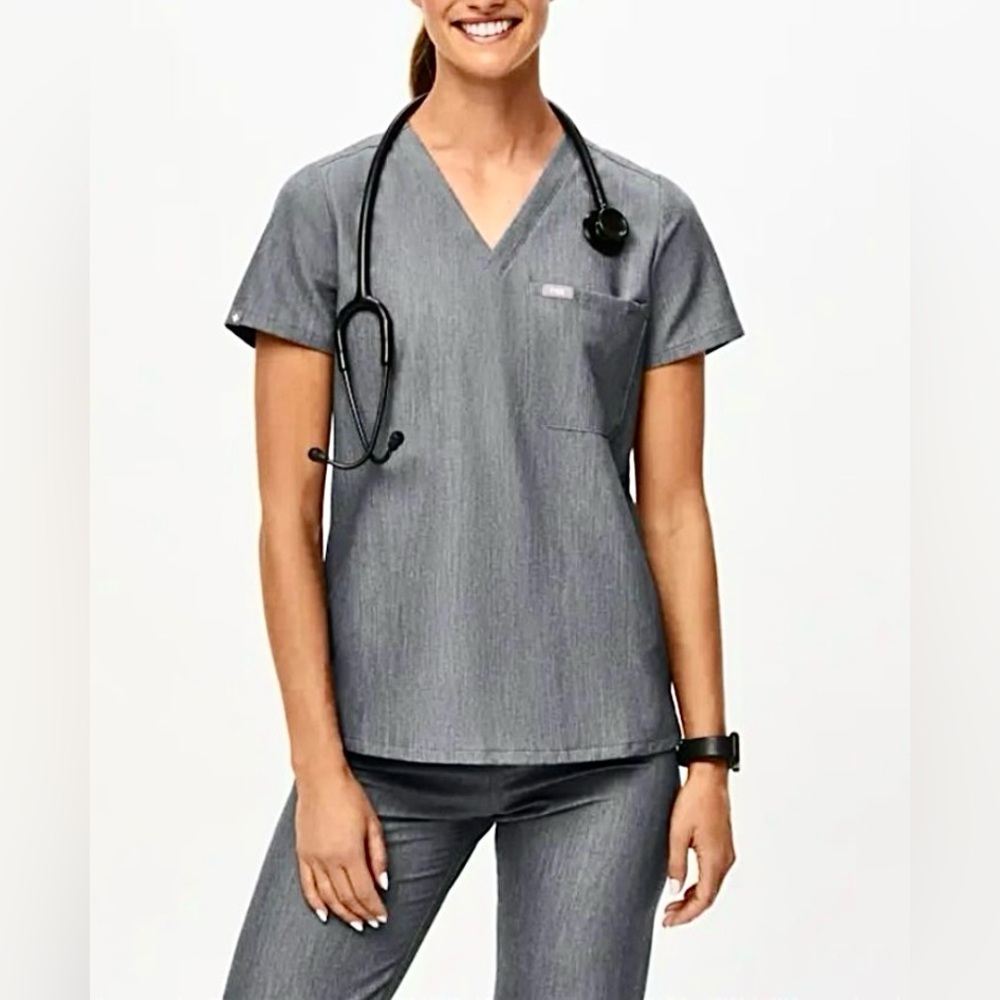 Figs Catarina One Pocket Scrub Top Gray Short Sleeve V-Neck Womens Sz S